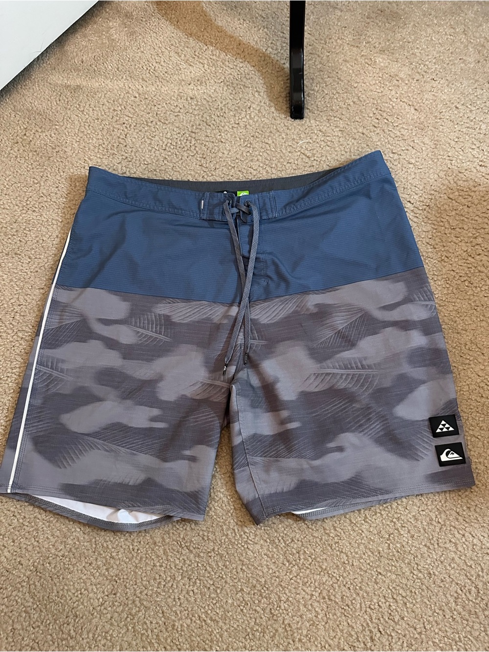 Quiksilver Men's Navy and Gray Camouflage Boardshorts